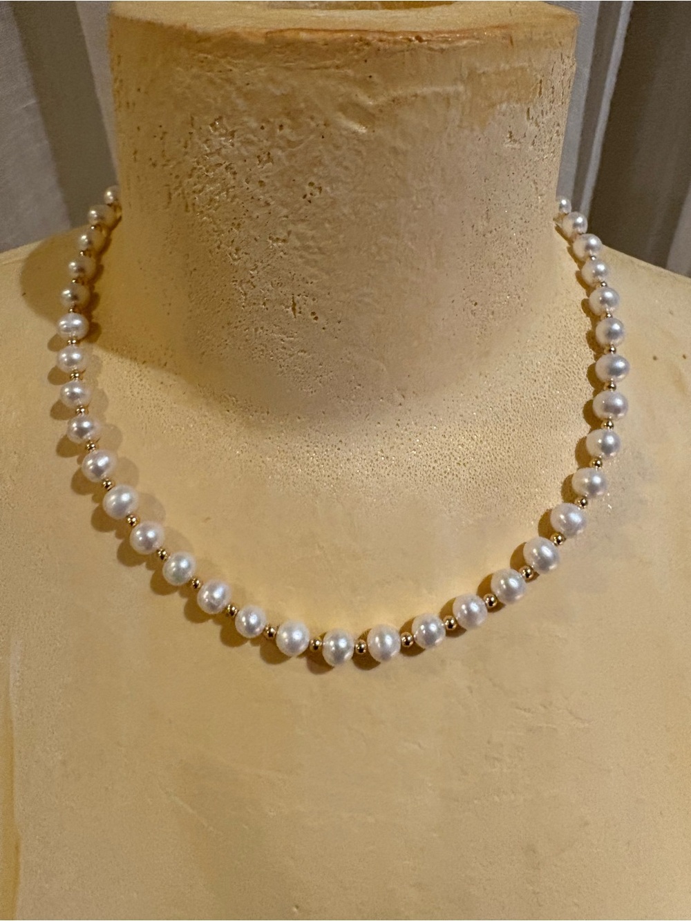 Pearl and Gold Handcrafted White Fresh Water Choker Necklace